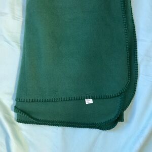 Polyester Solid Green Hemstitch Blanket Throw